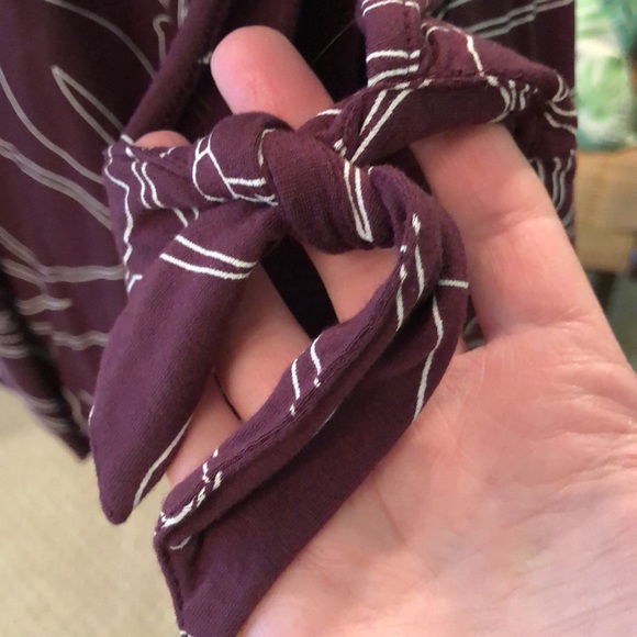 Anthropologie Akemi + Kin Top Sz M - Picture 9 of 14